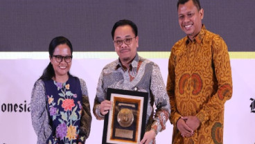 Bank Sulselbar Raih Penghargaan Bisnis Indonesia Awards 2025