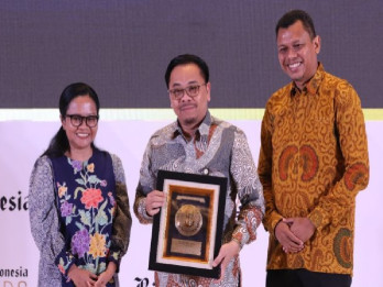 Bank Sulselbar Raih Penghargaan Bisnis Indonesia Awards 2025