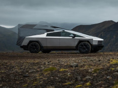 Penjualan Kendaraan Listrik Tesla Alami Penurunan di Kuartal II 2025
