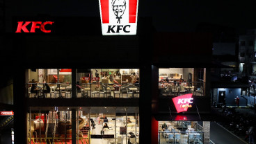 KFC (FAST) Lepas 15% Saham Jagonya Ayam ke Perusahaan Anak Haji Isam