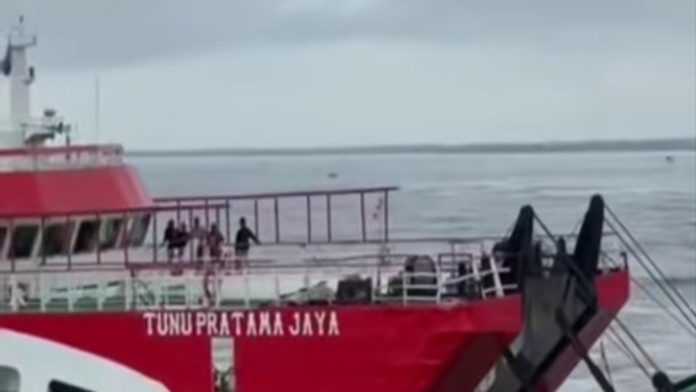 28 Penumpang Kapal Tenggelam di Selat Bali Ditemukan, 4 Meninggal