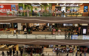 Taktik Cuan Pusat Perbelanjaan