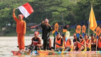 Mengenal Sejarah Tradisi Pacu Jalur, yang Lagi Viral di Medsos