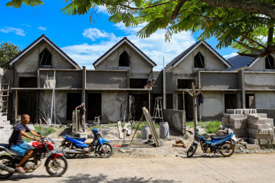 Emiten Properti CTRA, SMRA, hingga MTLA Tepis Tantangan Penjualan