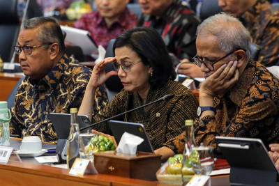 Menkeu Sri Mulyani Hadiri Raker Dengan Banggar DPR