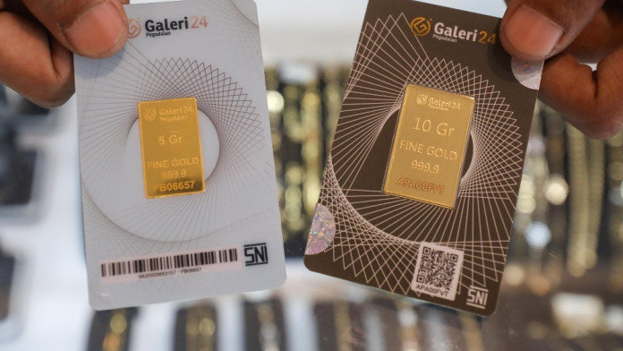 Harga Emas di Pegadaian Hari Ini: Galeri24 Turun ke Rp1,03 Juta, UBS Melonjak