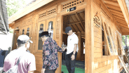 Bank NTB Syariah Dukung Pariwisata, Bangun Musholla di Pantai Nipah