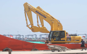 Tekanan Ganda Saham United Tractors (UNTR) Dihantam Batu Bara dan Prospek Alat Berat