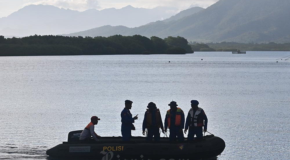 Tim SAR Perluas Area Pencarian Korban Tenggelamnya KMP Tunu Pratama Jaya