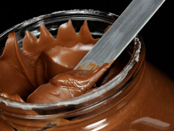 Fans Nutella Gigit Jari, Harga Hazelnut Melejit karena Cuaca Beku