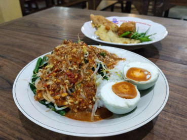 Jelajah Ekspor 2025: Mencicipi Nasi Pecel SGPC UGM, Kuliner Favorit Anies Baswedan hingga Ganjar Pranowo