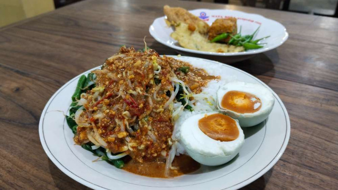 Jelajah Ekspor 2025: Mencicipi Nasi Pecel SGPC UGM, Kuliner Favorit Anies Baswedan hingga Ganjar Pranowo