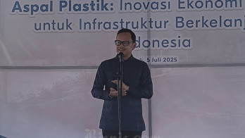 Kemendagri Dorong Pemda Bangun Jalan dengan Aspal Plastik