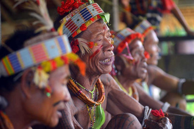 Upacara Adat Memperingati Kematian (kamateijat) di Mentawai