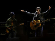 Oasis Nyanyikan Live Forever sebagai Tribute Kematian Diogo Jota