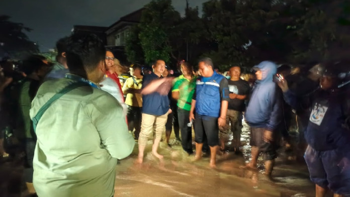520 Warga Mataram Mengungsi akibat Banjir Besar