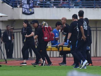 Korban Piala Presiden, Pemain Persib Patah Tulang Rusuk