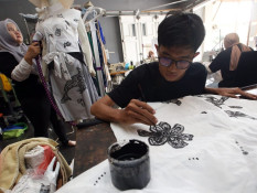 Lima Tahun Tanpa Lompatan, Industri Batik Cirebon Mandek