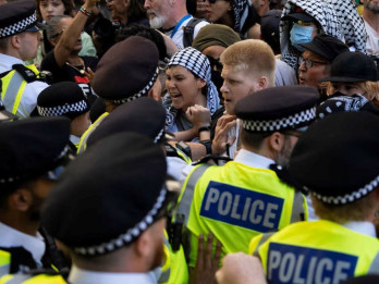 Polisi Inggris Tangkap Puluhan Demonstran Pendukung Kelompok Pro-Palestina