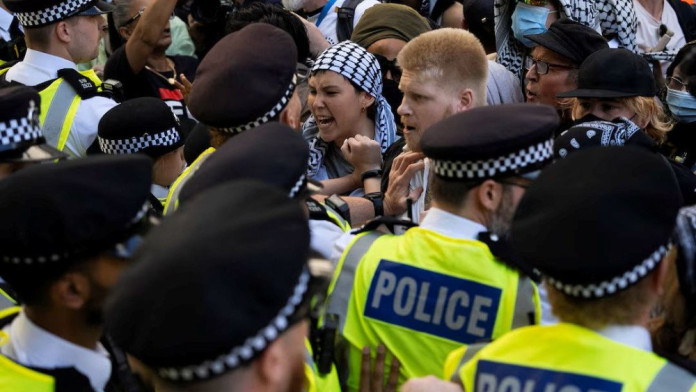Polisi Inggris Tangkap Puluhan Demonstran Pendukung Kelompok Pro-Palestina