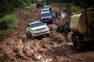 Jalan Trans Papua Rusak di Merauke