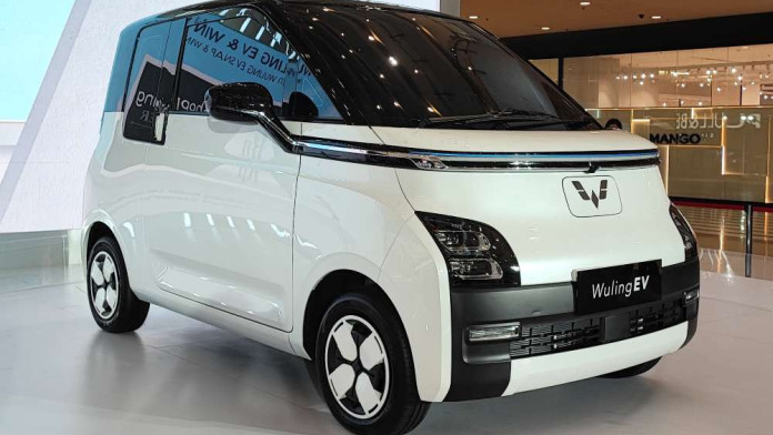 Tanggapan Wuling Soal Insiden Mobil Listrik Air EV Terbakar