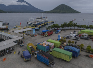 Perkuat Efisiensi Distribusi Logistik Antarwilayah