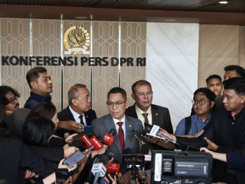 Berhasil Lalui Krisis Covid-19, DPR Pede RI Bisa Hadapi Tantangan Kebijakan Tarif Trump 32%