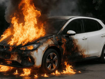 Viral Wuling AirEV Terbakar, Simak Cara Memadamkan Kebakaran Mobil Listrik