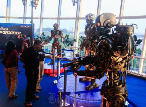 Pameran Robot Dari Onderdil Bekas