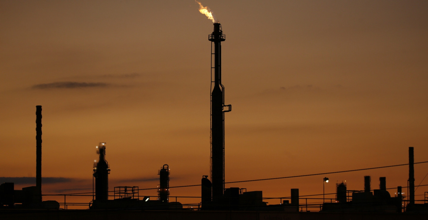 BlackRock Tancap Gas Borong Saham PGAS saat Harga Minyak Memanas