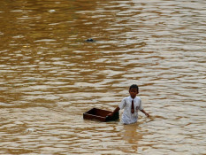 Tips Sehat Saat Musim Hujan dan Banjir