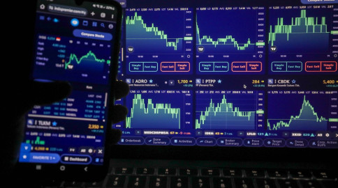 IHSG Dibuka Menguat ke 6.966, Saham Bank Jumbo BBCA, BMRI & BBRI Kompak Hijau