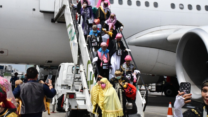 Pemulangan Haji Embarkasi Palembang Selesai, Lima Jemaah Masih di Tanah Suci