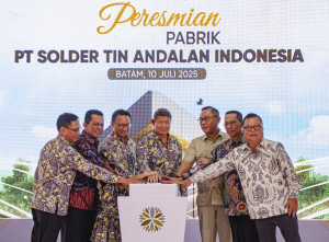 Peresmian Pabrik Hilirisasi Timah di Batam