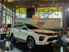 Penjualan Mobil Astra (ASII) Masih Lesu Paruh Pertama 2025