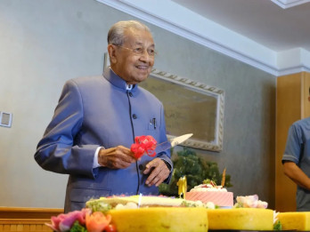Intip Rahasia Mantan Perdana Menteri Malaysia Mahathir Mohamad Masih Aktif di Usia 100 Tahun