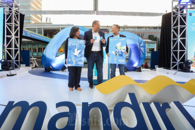 Bank Mandiri Luncurkan Kembali Mandiri Traveloka Card