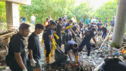 Sampah Kiriman di Mangrove Tahura Ngurah Rai Mulai Dibersihkan