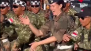 Kompak Banget! Momen TNI dan Prajurit Prancis Joget 