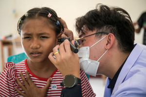 Pemeriksaan Kesehatan Siswa Sekolah Rakyat di Kupang