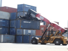 Arus Petikemas Internasional di Terminal Peti Kemas Teluk Lamong Naik 9,1%