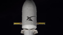 SpaceX Dikabarkan Berencana Investasi Rp32,44 Triliun ke Startup xAI