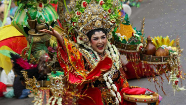 Parade Kostum dalam Banyuwangi Ethno Carnival (BEC)