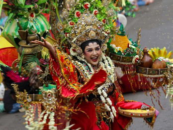 Parade Kostum dalam Banyuwangi Ethno Carnival (BEC)