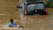 Simak! 7 Langkah Awal Tangani Mobil Terendam Banjir