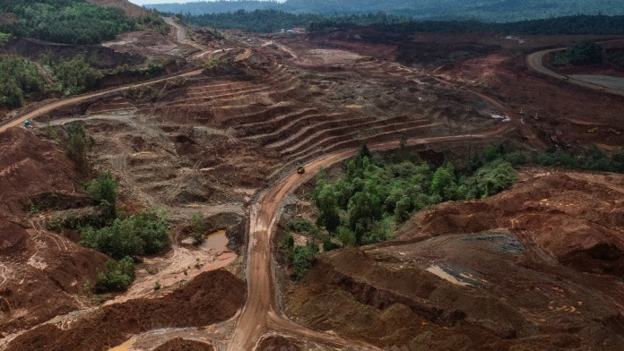 KLH Temukan Risiko Penampungan Limbah B3 Nikel di Kawasan IWIP