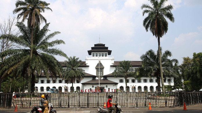 Bandung Kota Termacet di RI, Dedi Mulyadi Salahkan Lampu Lalu Lintas
