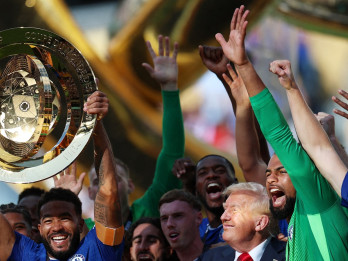 Donald Trump Bikin Pesta Juara Chelsea Kikuk