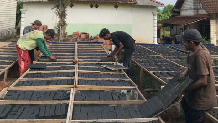 Perkuat Keberlanjutan Lingkungan, Pertamina Luncurkan Eco-Briket di Tuban